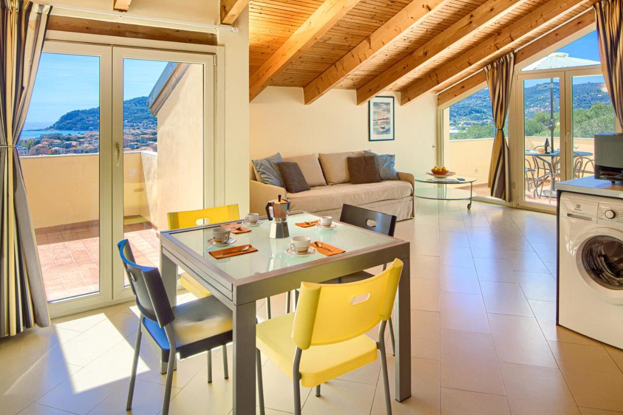 Appartamenti Villa Il Poggiolo Diano Marina Exterior foto
